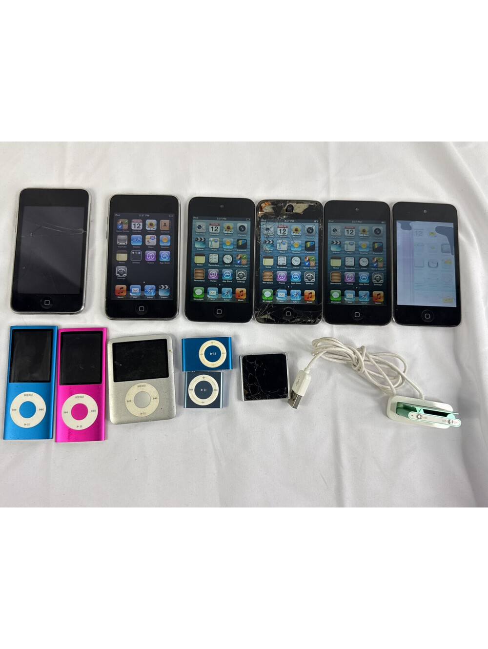 Mixed LOT OF Apple iPod Nano Touch & Shuffle READ